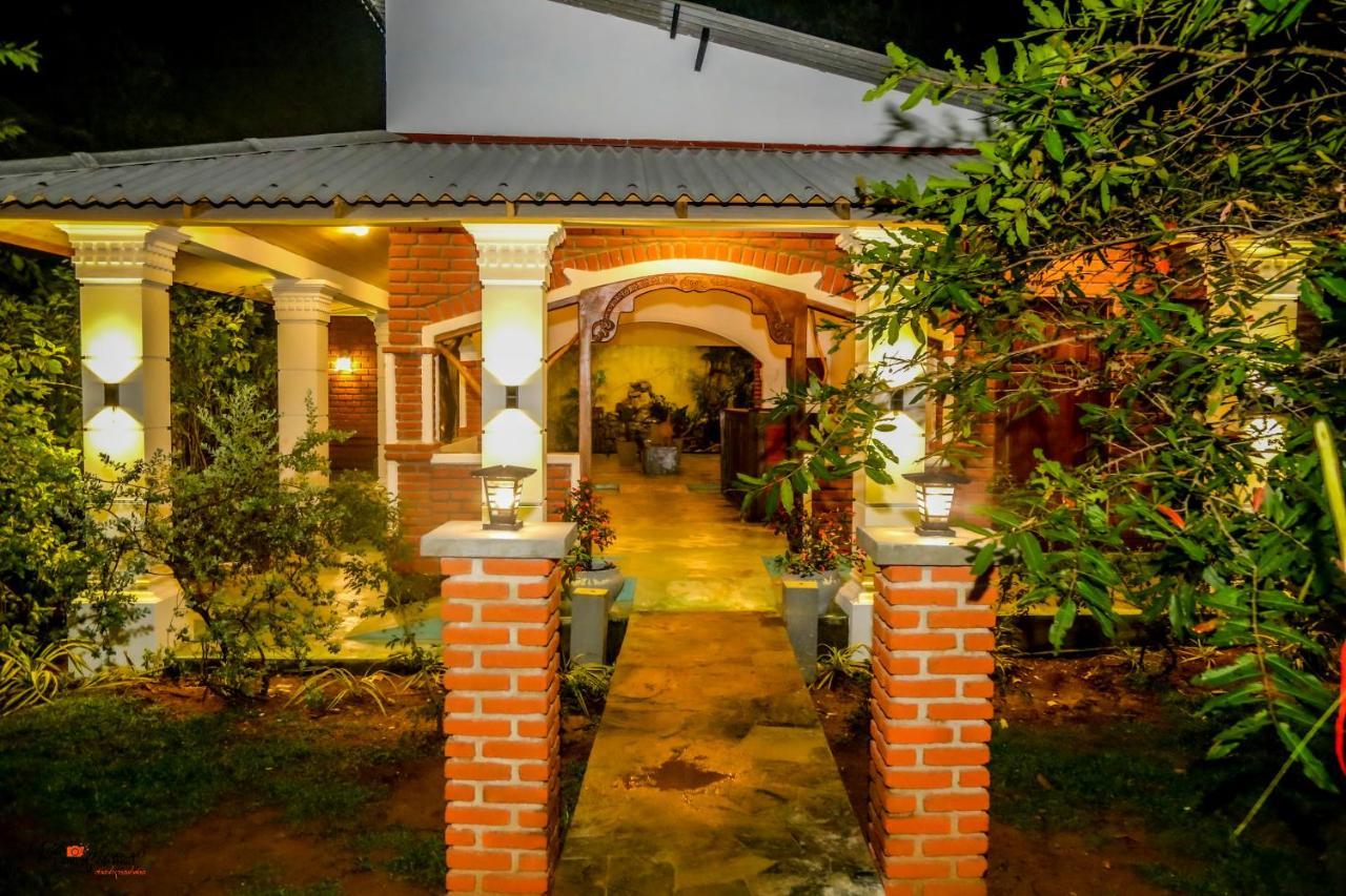 Naturaliza Sigiriya Exterior photo